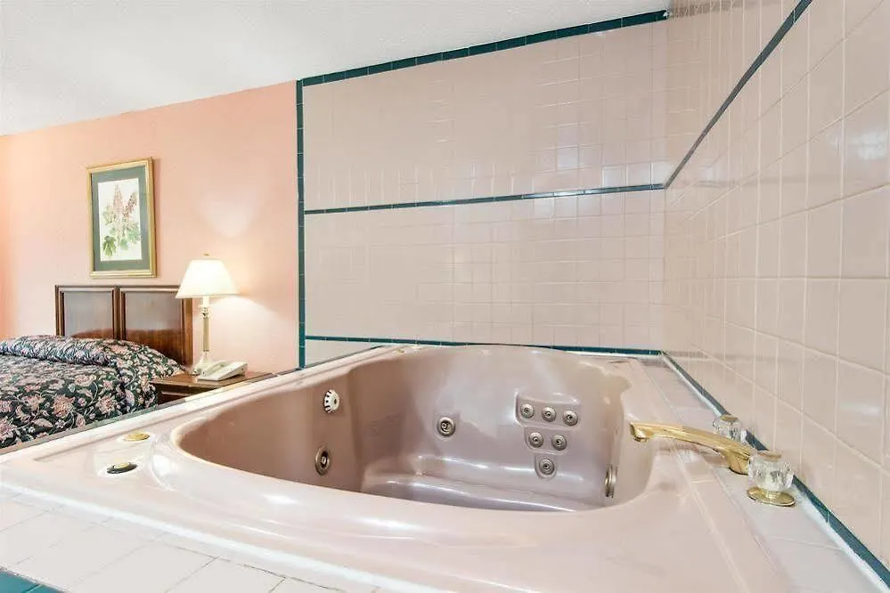 ** Hotel Relax Inn By Oyo Columbus Oh I 70 United States