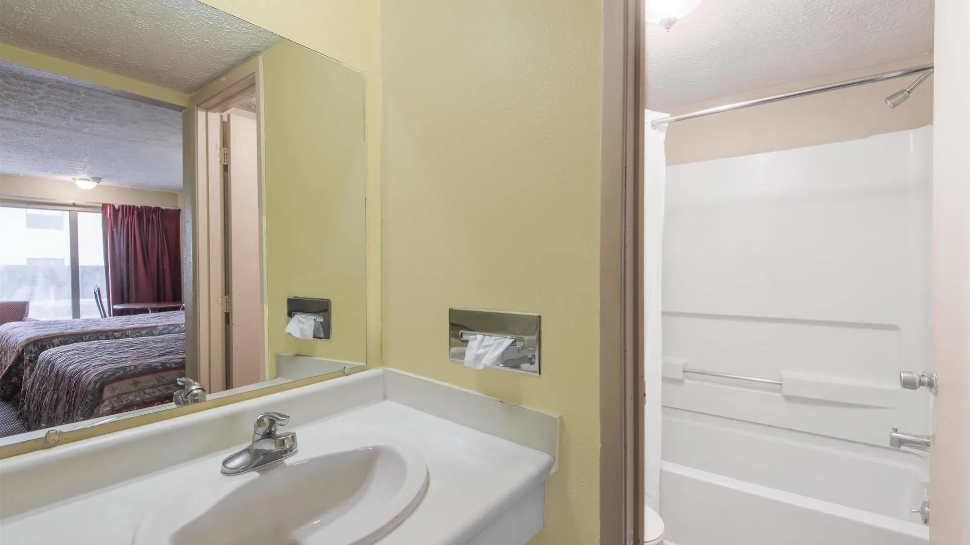 Relax Inn By Oyo Columbus Oh I 70 United States
