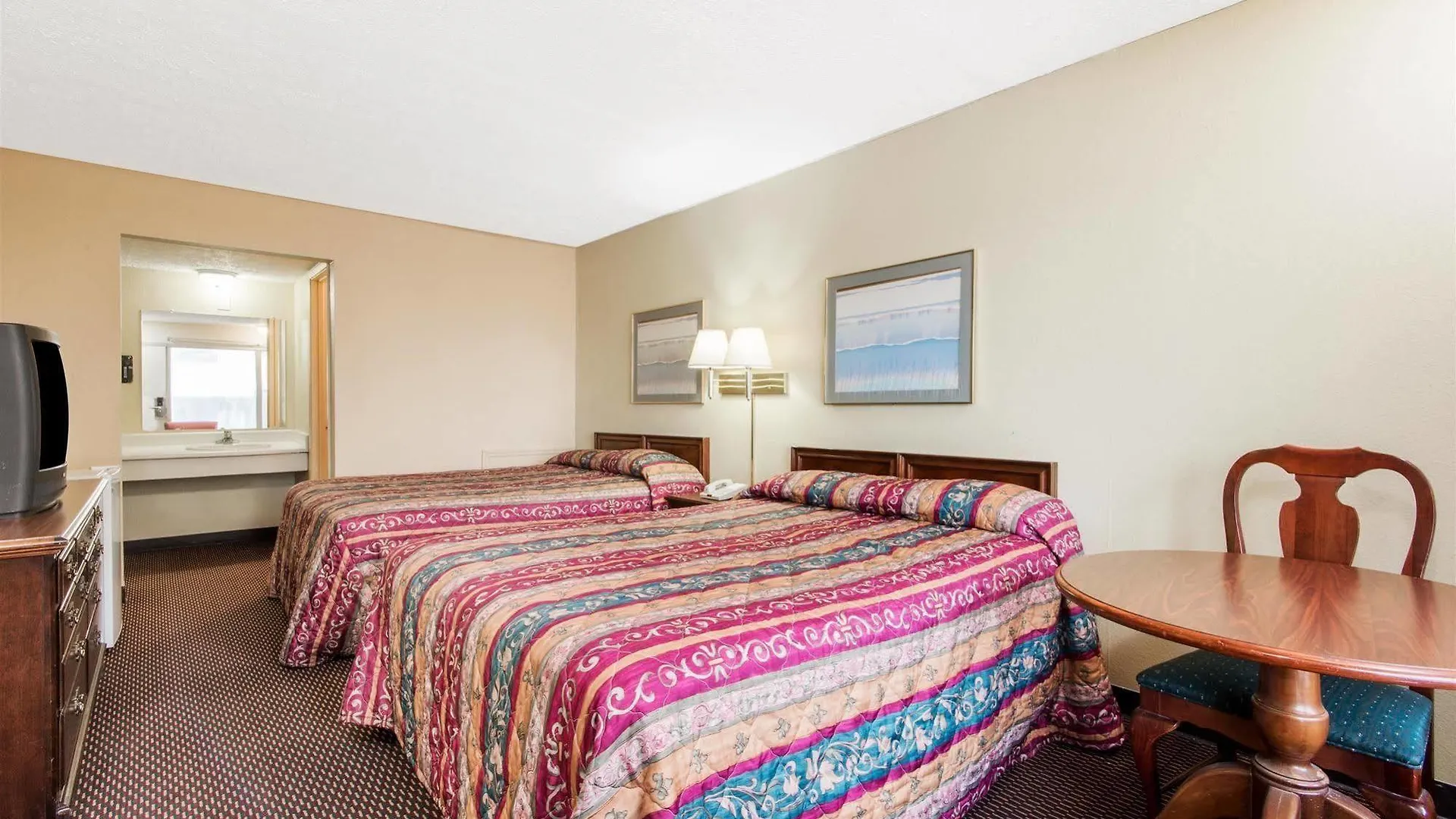 Relax Inn By Oyo Columbus Oh I 70 United States
