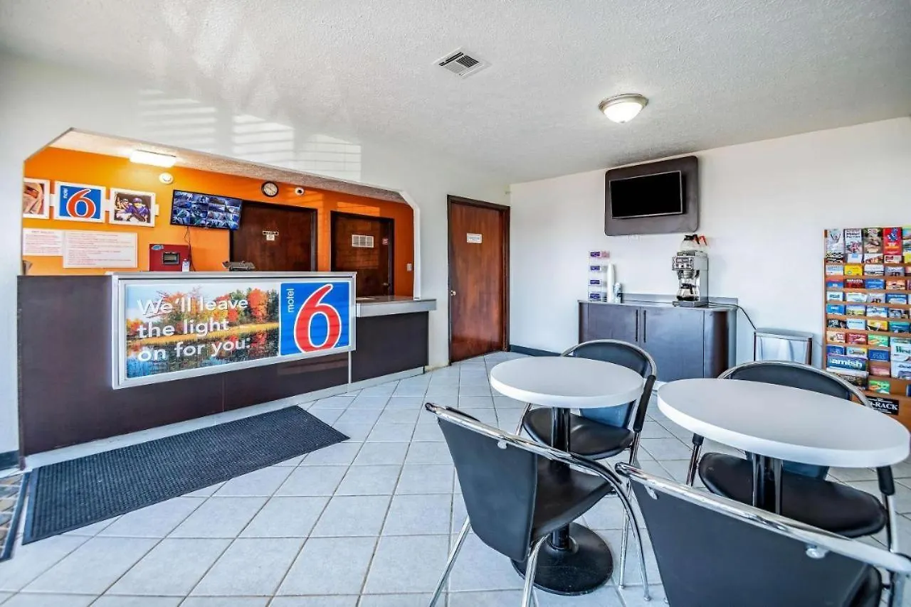 ** Hotel Relax Inn By Oyo Columbus Oh I 70 United States