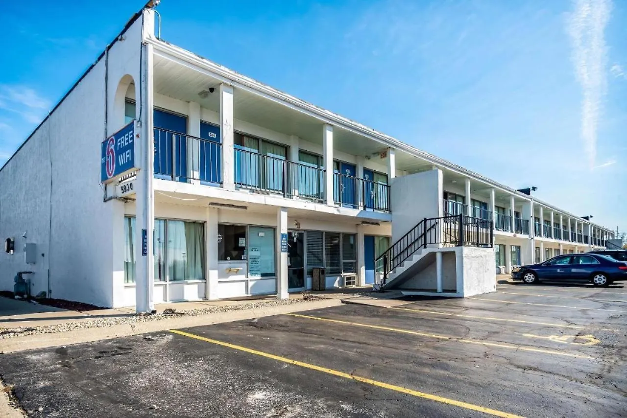 Relax Inn By Oyo Columbus Oh I 70 Hotel