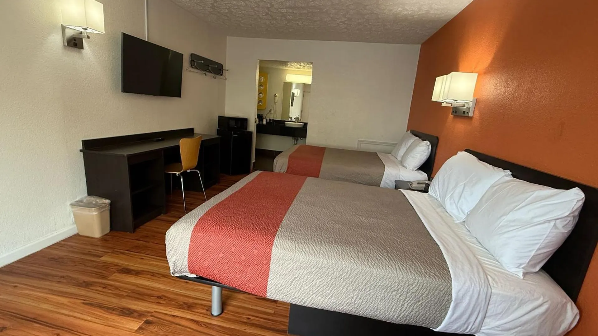 Relax Inn By Oyo Columbus Oh I 70 Hotel