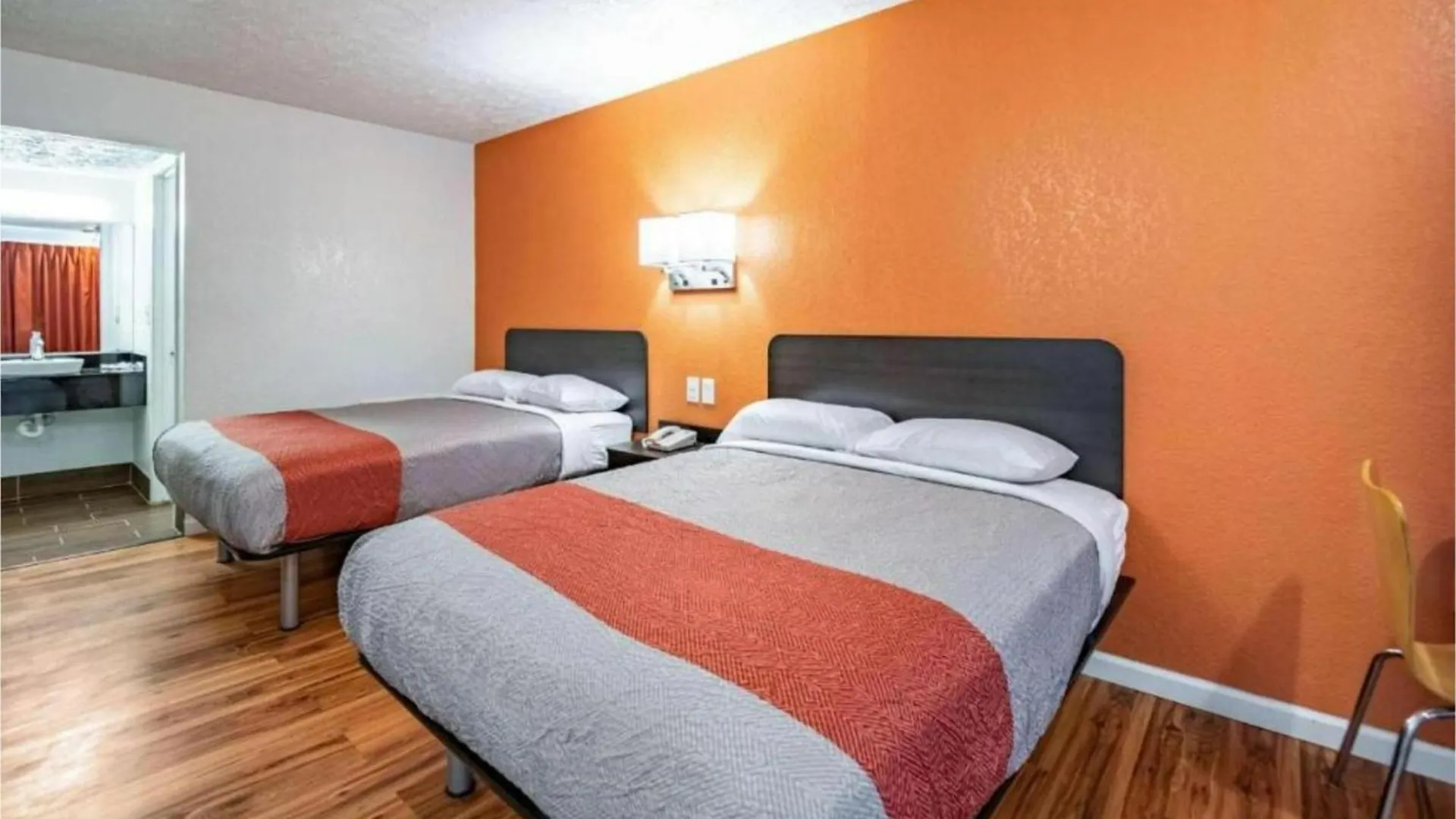 Relax Inn By Oyo Columbus Oh I 70 2*,  United States