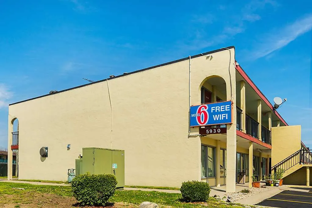 Hotel Relax Inn By Oyo Columbus Oh I 70