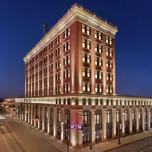 Hotel The Station Memphis, Curio Collection By Hilton