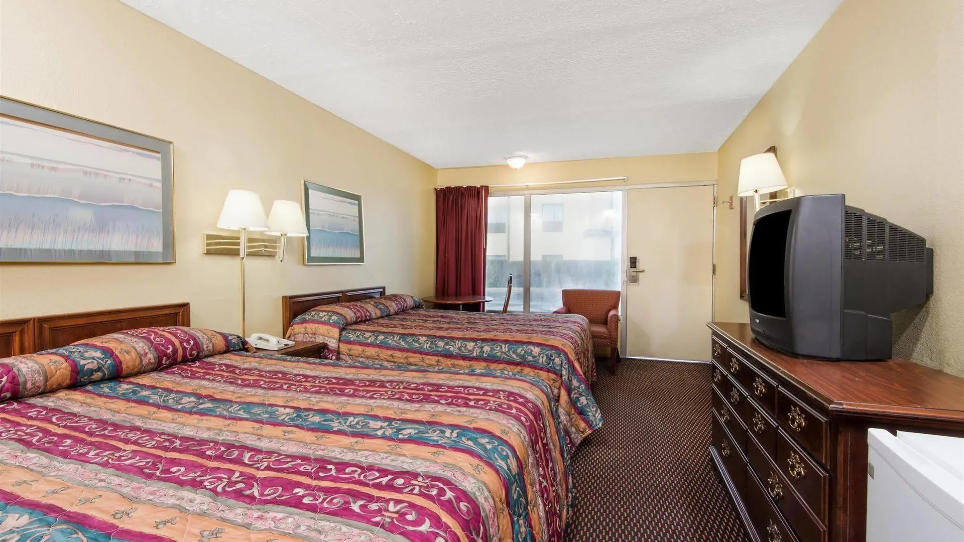 酒店 Relax Inn By Oyo Columbus Oh I 70